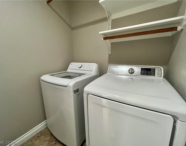 9924 Clover Field Court - Photo Thumbnail 8