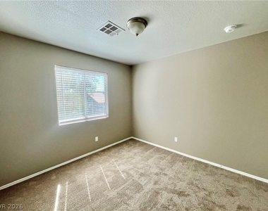 9924 Clover Field Court - Photo Thumbnail 25
