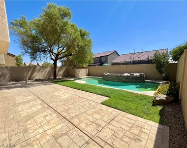 9924 Clover Field Court - Photo Thumbnail 33