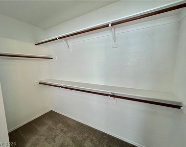 9924 Clover Field Court - Photo Thumbnail 16