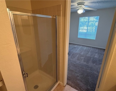 2200 S Fort Apache Road - Photo Thumbnail 6