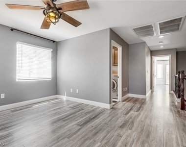 5525 Mesquite Creek Street - Photo Thumbnail 44