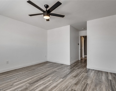 5525 Mesquite Creek Street - Photo Thumbnail 52