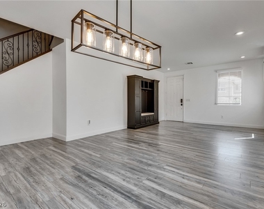 5525 Mesquite Creek Street - Photo Thumbnail 16