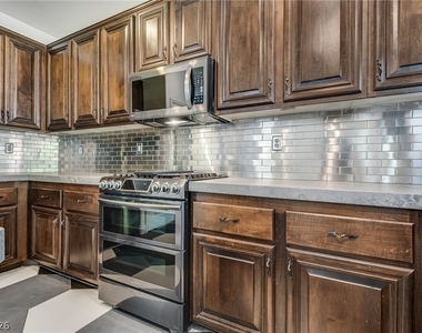5525 Mesquite Creek Street - Photo Thumbnail 24