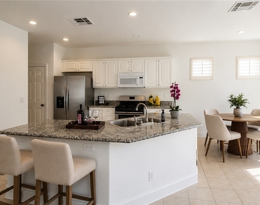 8083 Retriever Avenue - Photo Thumbnail 3