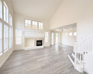 8034 Arcadian Lane - Photo Thumbnail 4