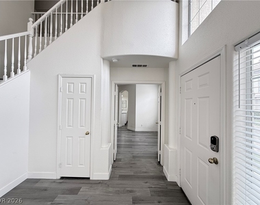 8034 Arcadian Lane - Photo Thumbnail 10