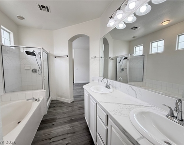 8034 Arcadian Lane - Photo Thumbnail 13