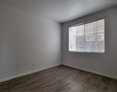 1505 Blackcombe Street - Photo Thumbnail 16