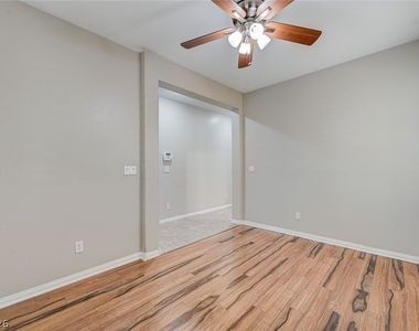 964 Wagner Valley Street - Photo Thumbnail 6