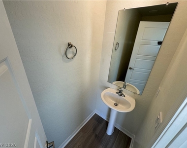 4929 Finca Street - Photo Thumbnail 15