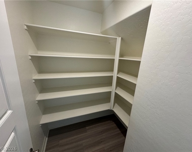 4929 Finca Street - Photo Thumbnail 13