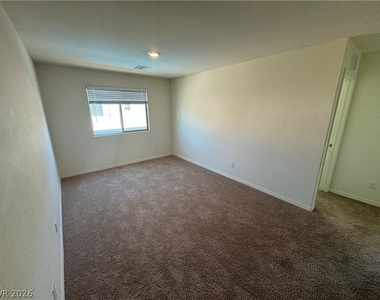 4929 Finca Street - Photo Thumbnail 3