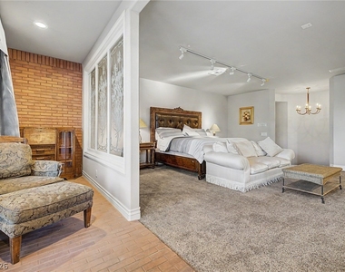 1105 Broadmoor Avenue - Photo Thumbnail 34