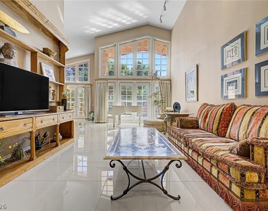 1105 Broadmoor Avenue - Photo Thumbnail 8