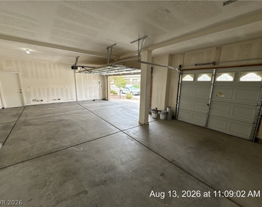 2768 Craigmillar Street - Photo Thumbnail 38