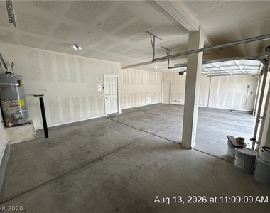 2768 Craigmillar Street - Photo Thumbnail 39