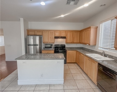 282 Caddy Bag Court - Photo Thumbnail 7