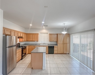 282 Caddy Bag Court - Photo Thumbnail 5