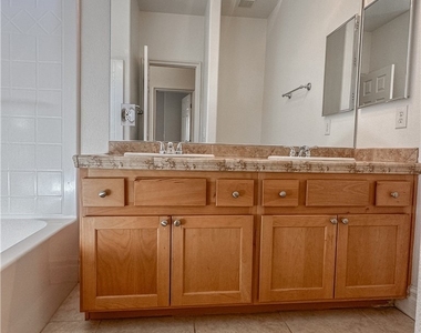 282 Caddy Bag Court - Photo Thumbnail 38