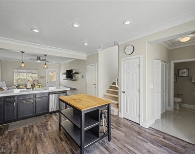 10540 Blanca Peak Avenue - Photo Thumbnail 8