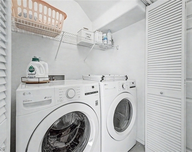 10540 Blanca Peak Avenue - Photo Thumbnail 23