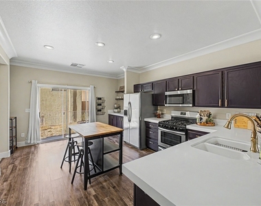 10540 Blanca Peak Avenue - Photo Thumbnail 7
