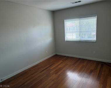1709 Adobe Frost Court - Photo Thumbnail 11
