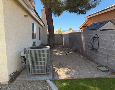 4478 Ruenda Court - Photo Thumbnail 9