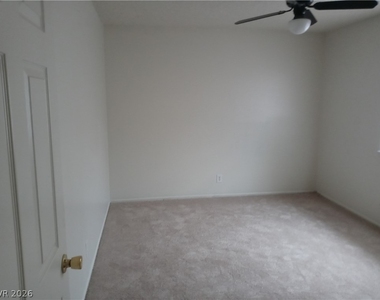 212 Bradshaw Way - Photo Thumbnail 10