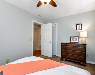 3978 Pine Shore Circle - Photo Thumbnail 24