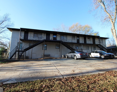 514 Clover Drive - Photo Thumbnail 2