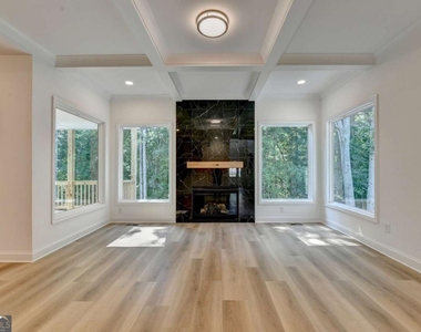 9135 Fox Trail Lane - Photo Thumbnail 27