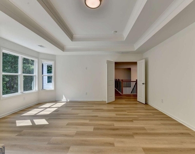9135 Fox Trail Lane - Photo Thumbnail 40