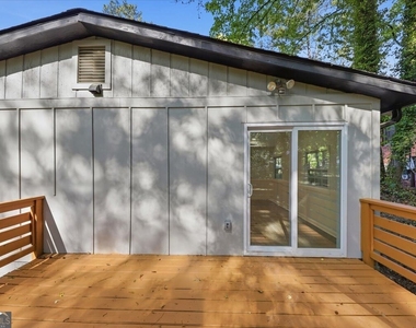 2082 Rosewood Road - Photo Thumbnail 15