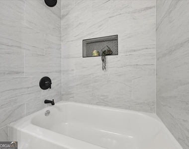 2082 Rosewood Road - Photo Thumbnail 12