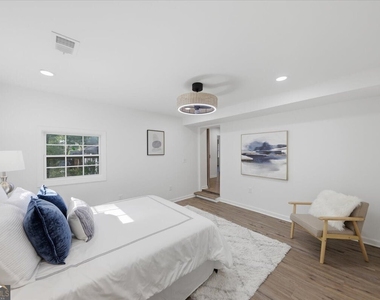2082 Rosewood Road - Photo Thumbnail 10