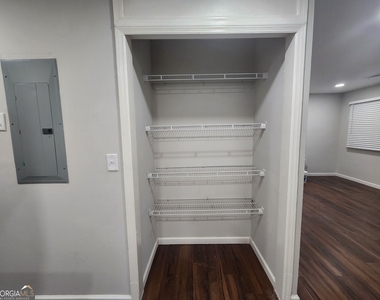 2939 Gleason Avenue - Photo Thumbnail 13