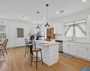 1508 Heck Avenue - Photo Thumbnail 6