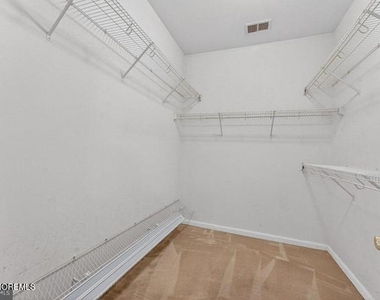 232 Mirage Boulevard - Photo Thumbnail 9
