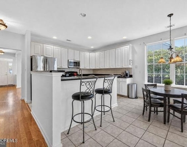 232 Mirage Boulevard - Photo Thumbnail 15