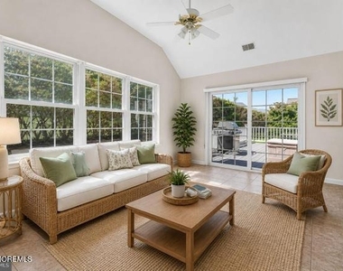 232 Mirage Boulevard - Photo Thumbnail 13