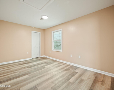 143 Center Avenue - Photo Thumbnail 10