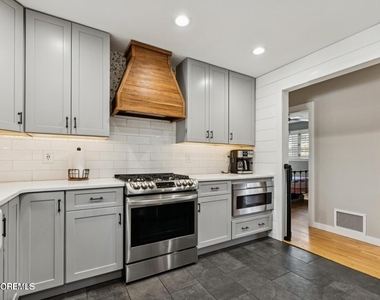 85 Coral Drive - Photo Thumbnail 2