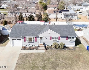 85 Coral Drive - Photo Thumbnail 21