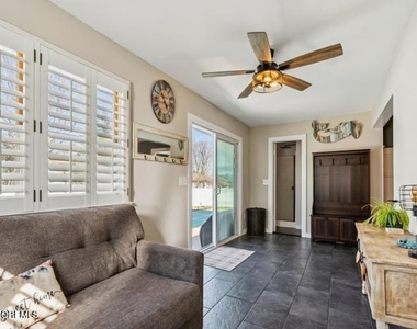 85 Coral Drive - Photo Thumbnail 14