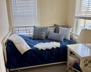 34 Embury Avenue - Photo Thumbnail 17