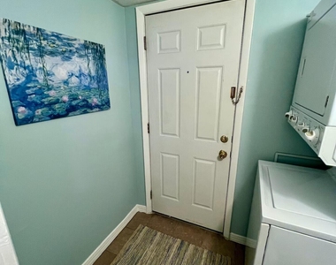 34 Embury Avenue - Photo Thumbnail 14