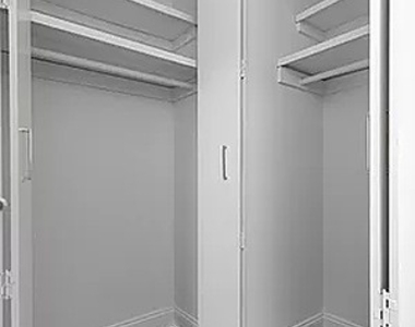 West 22 Street - Photo Thumbnail 4